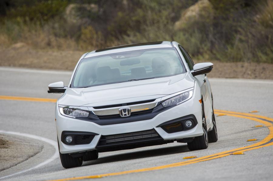  Honda Civic Touring Sedan (FC1) 2015 года  (NA) (фото 37 из 40)